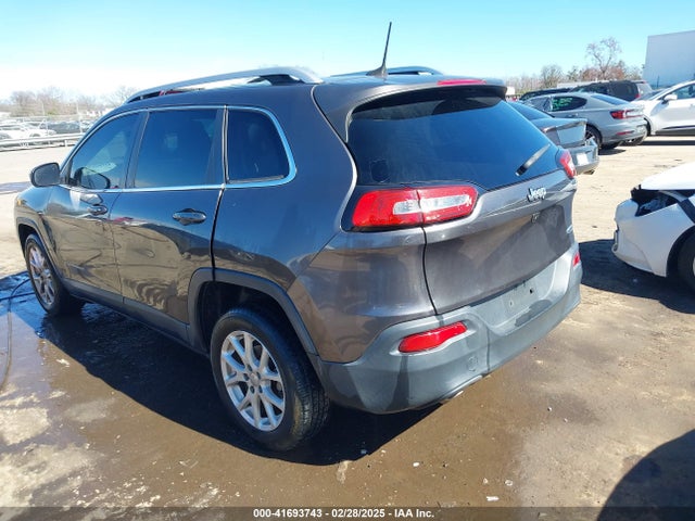 1C4PJLCB7HW662967 Jeep Cherokee Latitude Fwd