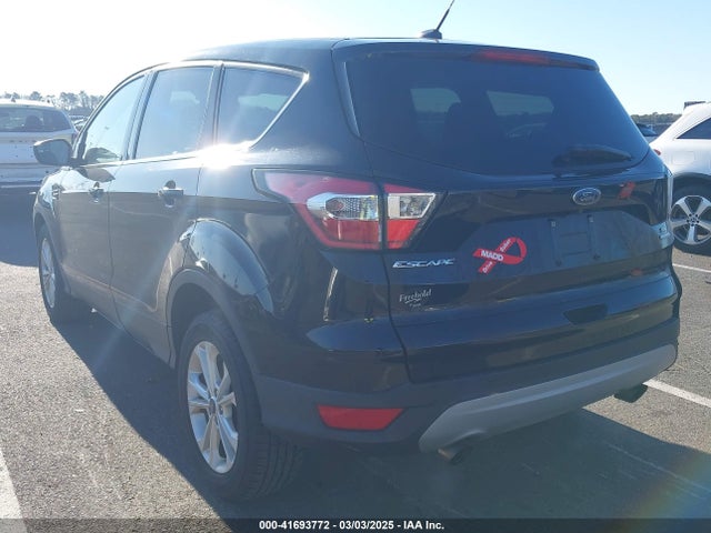 1FMCU0GD8HUE44687 Ford ESCAPE SE