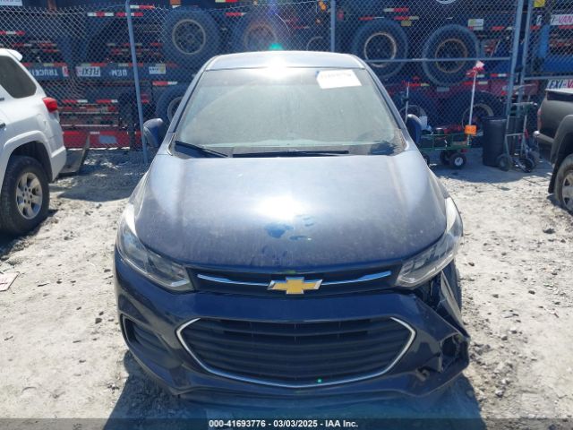3GNCJKSB9JL150575 Chevrolet TRAX LS