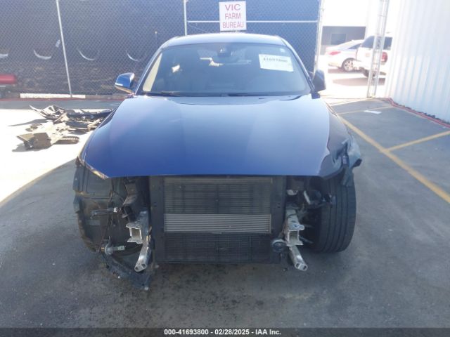 WBA2J1C57KVD10185 BMW 230I