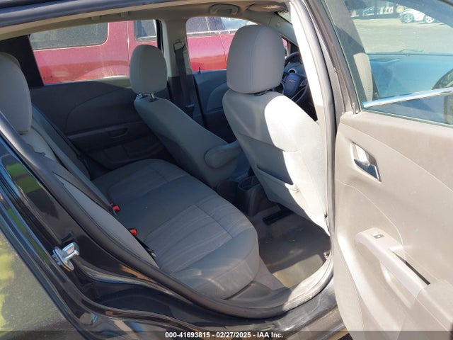 1G1JC6SH1E4111523 Chevrolet Sonic Lt Auto
