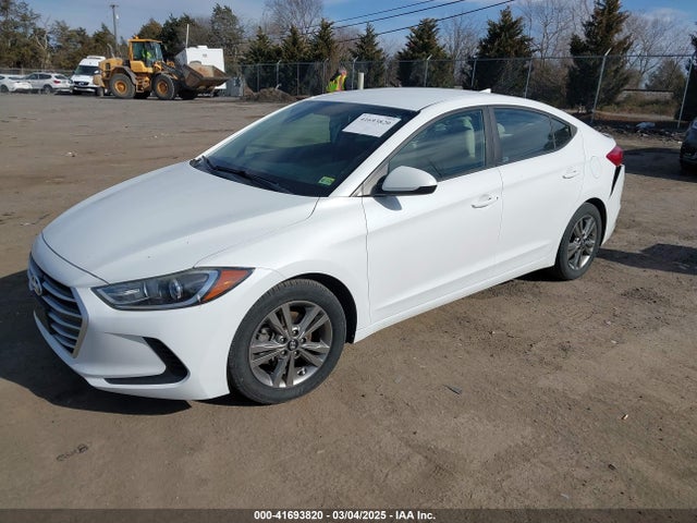 5NPD84LF7HH162109 Hyundai ELANTRA SE