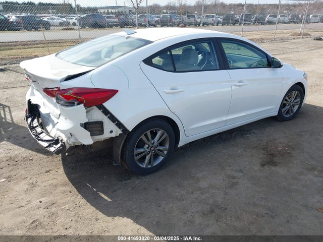 5NPD84LF7HH162109 Hyundai ELANTRA SE