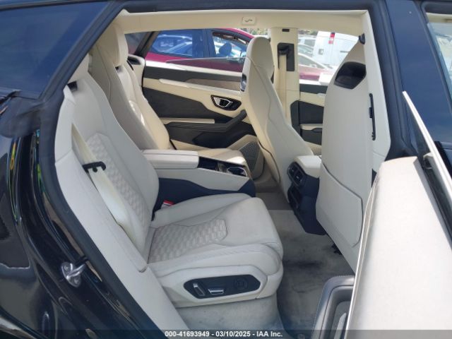 2021 LAMBORGHINI URUS ZPBUA1ZL0MLA14933 Photo 7