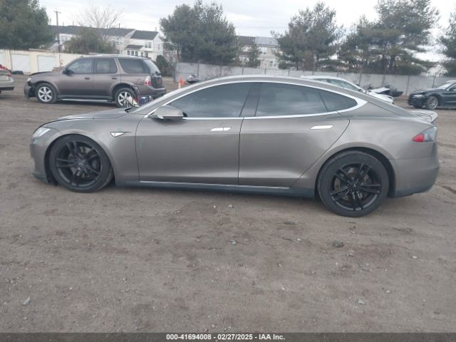 5YJSA1E22FF109558 Tesla MODEL S