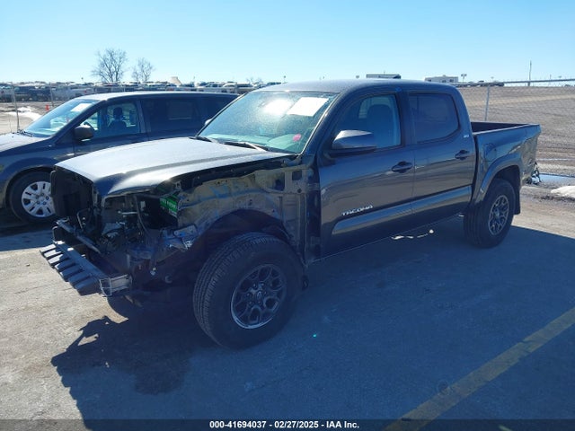 3TMCZ5AN9KM275537 Toyota Tacoma Sr5 V6