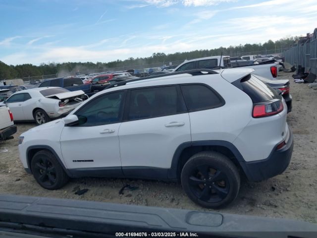1C4PJLLX5KD403828 Jeep Cherokee Altitude Fwd