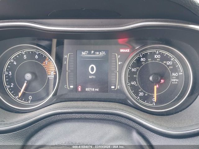 1C4PJLLX5KD403828 Jeep Cherokee Altitude Fwd