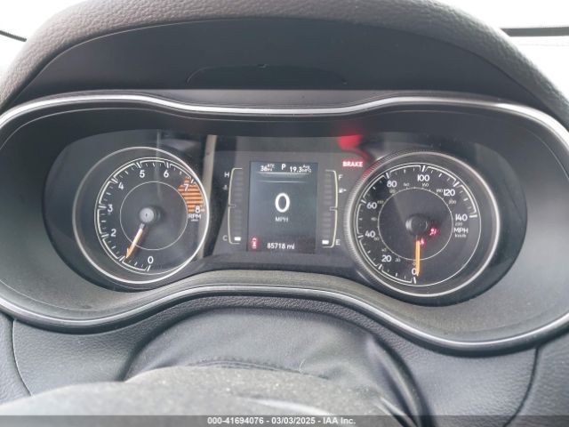 1C4PJLLX5KD403828 Jeep Cherokee Altitude Fwd