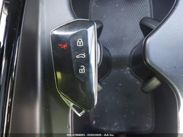 1V2CMPE8XPC018893 Volkswagen ID.4 PRO