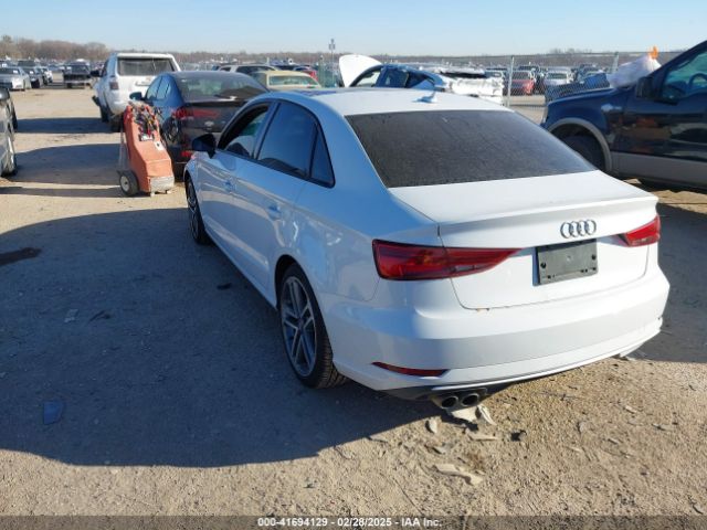 2017 AUDI A3 WAUAUGFF9H1053991 Photo 2