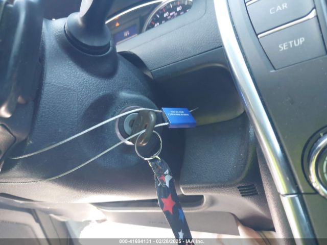 4T1BF1FK0HU401117 Toyota CAMRY SE