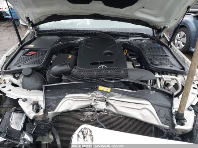 55SWF4JB9FU080360 Mercedes-Benz C 300 Luxury/sport