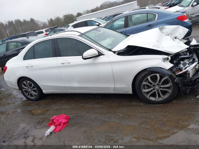 55SWF4JB9FU080360 Mercedes-Benz C 300 Luxury/sport