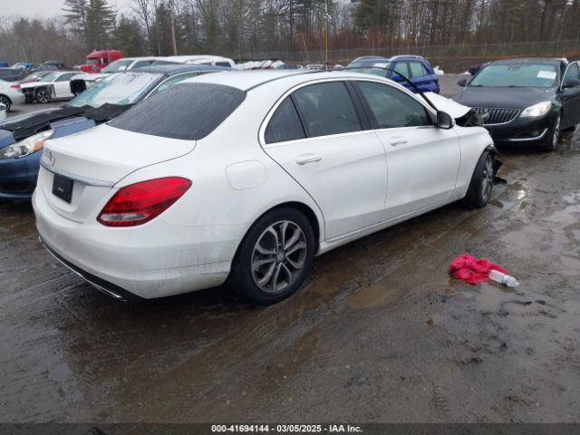 55SWF4JB9FU080360 Mercedes-Benz C 300 Luxury/sport