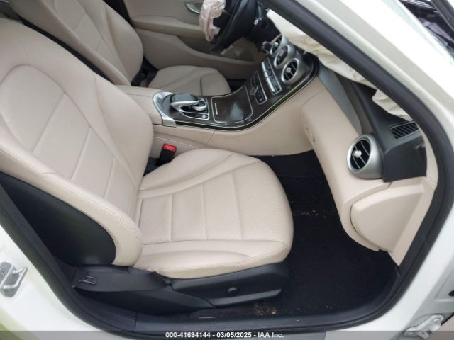 55SWF4JB9FU080360 Mercedes-Benz C 300 Luxury/sport