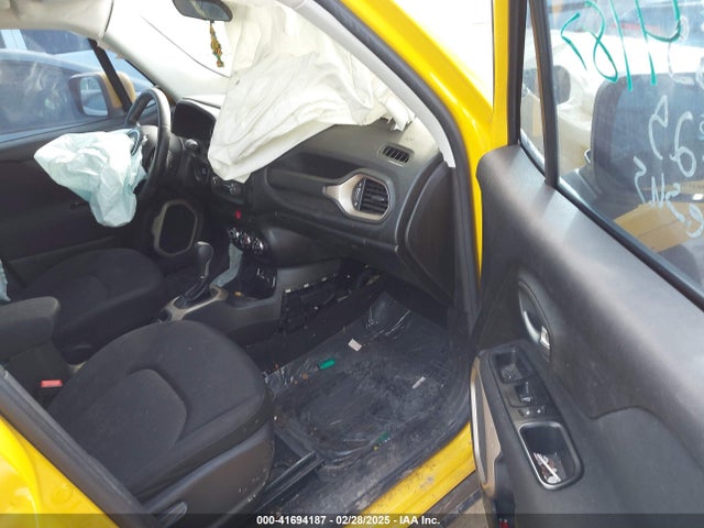 ZACCJABT1GPE29482 Jeep Renegade Latitude