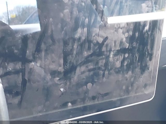 5YJ3E1EA7JF136425 Tesla Model 3 Long Range/mid Range