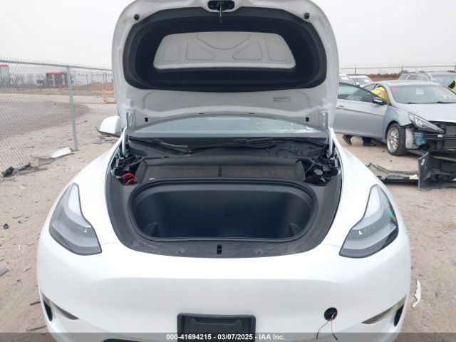 7SAYGAEE6RF171037 Tesla Model Y Long Range Dual Motor All-wheel Drive