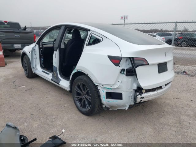 7SAYGAEE6RF171037 Tesla Model Y Long Range Dual Motor All-wheel Drive