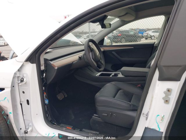 7SAYGAEE6RF171037 Tesla Model Y Long Range Dual Motor All-wheel Drive