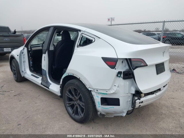 7SAYGAEE6RF171037 Tesla Model Y Long Range Dual Motor All-wheel Drive