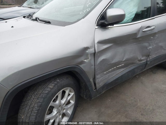 41694348 :رقم المزاد ، 1C4PJLLB0JD509803 vin ، 2018 Jeep Cherokee Latitude Plus Fwd مزاد بيع