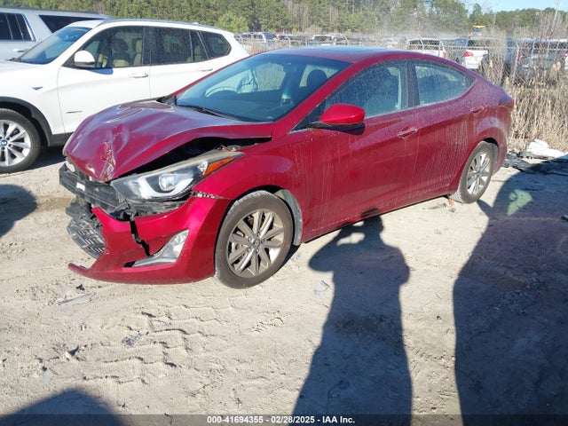 5NPDH4AE2FH581606 Hyundai ELANTRA SE