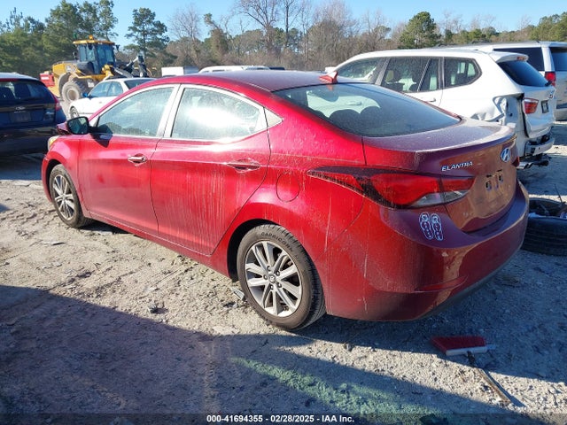 5NPDH4AE2FH581606 Hyundai ELANTRA SE