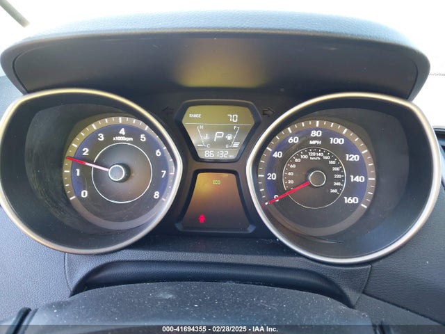 5NPDH4AE2FH581606 Hyundai ELANTRA SE