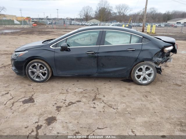 1G1BF5SM8H7239621 Chevrolet Cruze Premier Auto