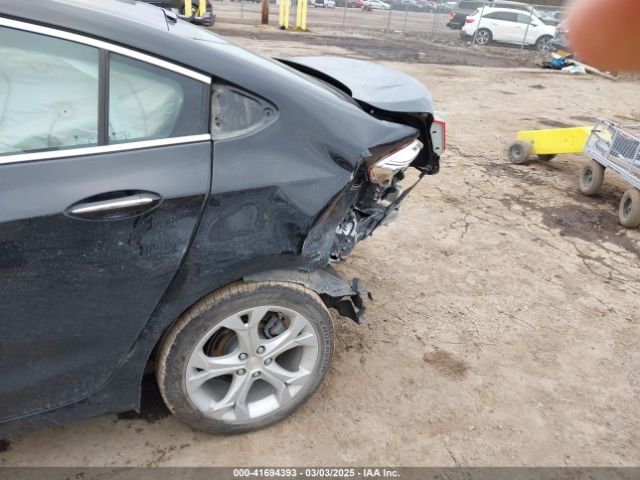 1G1BF5SM8H7239621 Chevrolet Cruze Premier Auto