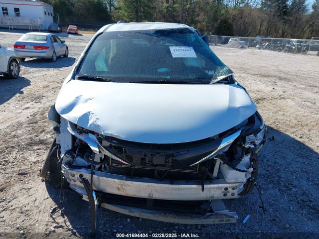 5TDYRKEC1NS136293 Toyota SIENNA XLE
