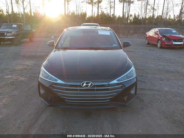 KMHD84LFXKU731169 Hyundai ELANTRA SEL