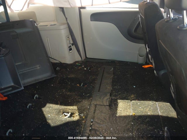 2013 Dodge Grand Caravan Sxt მანქანა იყიდება აუქციონზე, vin: 2C4RDGCG4DR739333, აუქციონის ნომერი: 41694495