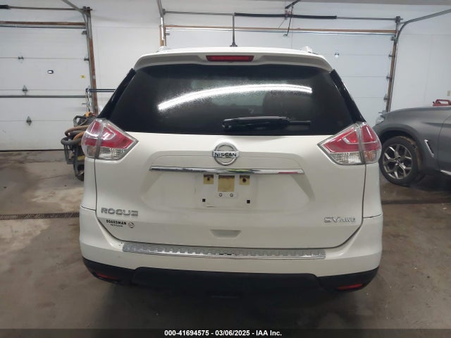 JN8AT2MV6GW142300 Nissan ROGUE SV