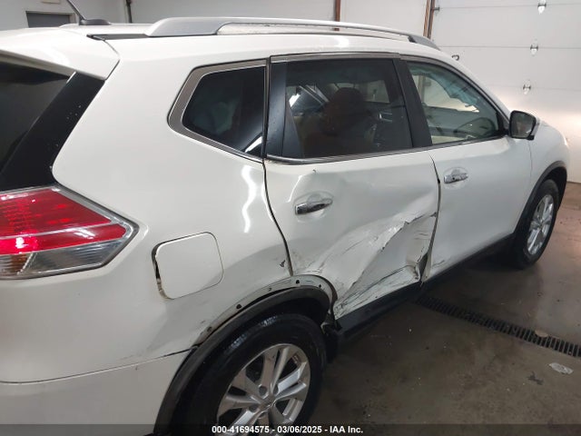 JN8AT2MV6GW142300 Nissan ROGUE SV