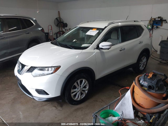 JN8AT2MV6GW142300 Nissan ROGUE SV