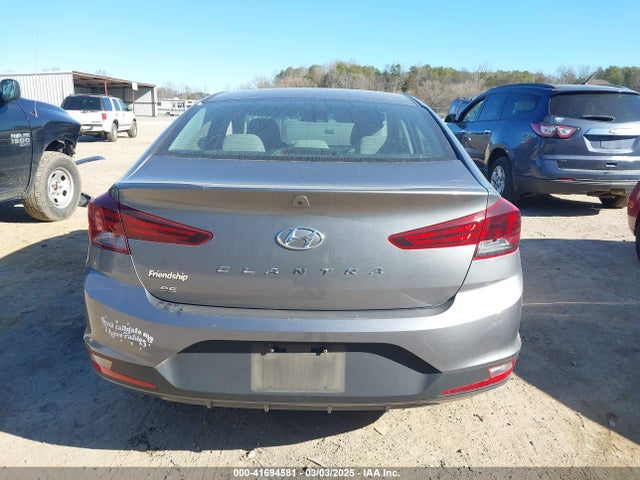 Hyundai ELANTRA SE 2019 5NPD74LF1KH489759 Image 16