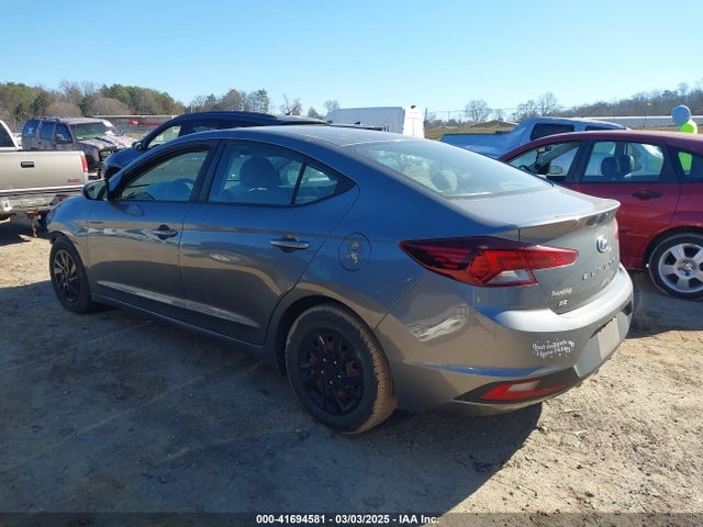 Hyundai ELANTRA SE 2019 5NPD74LF1KH489759 Image 3