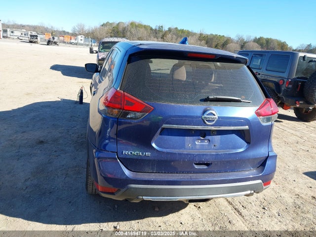 Nissan ROGUE S 2017 KNMAT2MT9HP503900 Image 16