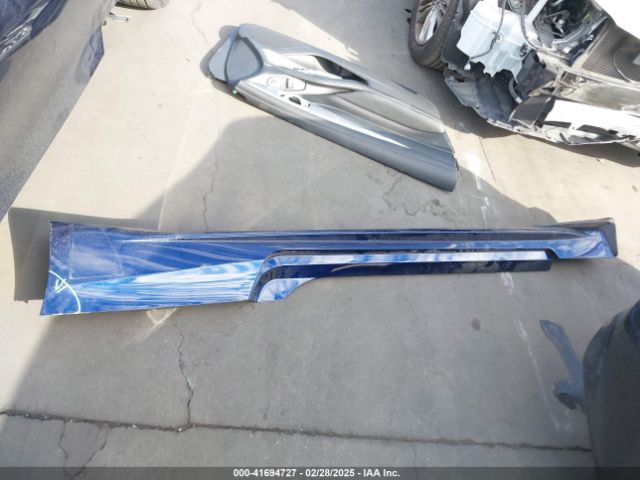 JN1EV7KK2NM600827 Infiniti Q60 Luxe