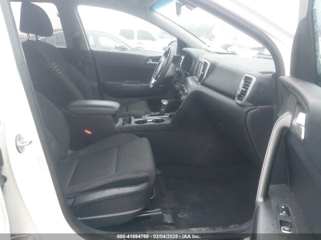 KNDPM3AC6H7266073 KIA Sportage Lx