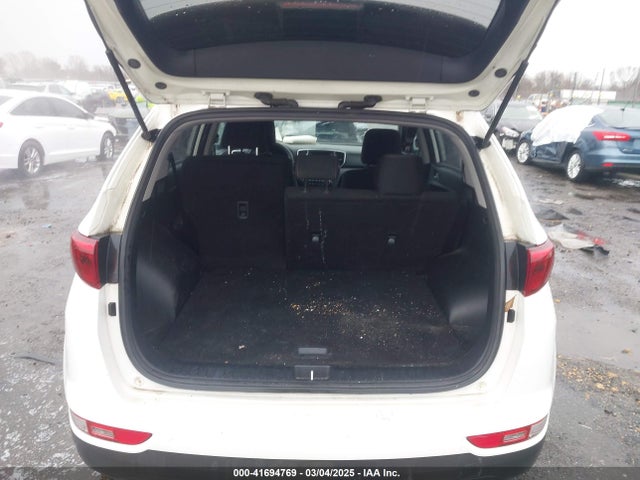KNDPM3AC6H7266073 KIA Sportage Lx