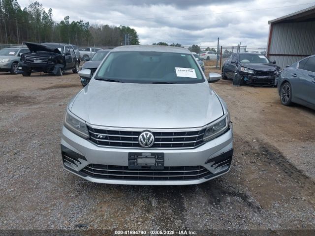 1VWDT7A31HC023059 Volkswagen Passat 1.8t R-line
