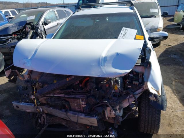 KNDCC3LC4H5053049 KIA NIRO EX