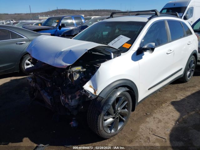 KNDCC3LC4H5053049 KIA NIRO EX