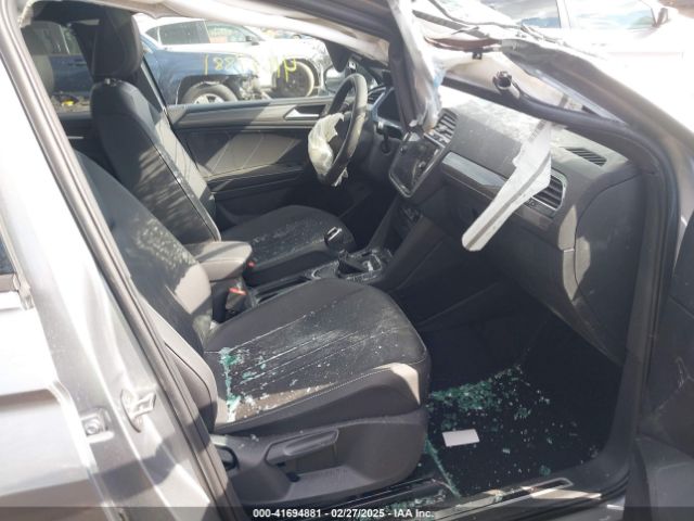 3VVCB7AX2RM209005 Volkswagen Tiguan 2.0t Se R-line Black