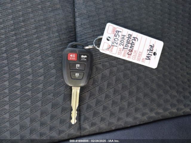 4T1BF1FK9EU823849 Toyota CAMRY SE