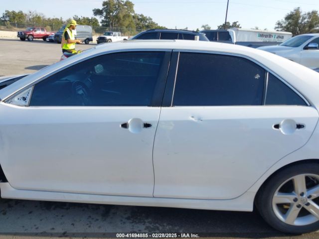 4T1BF1FK9EU823849 Toyota CAMRY SE